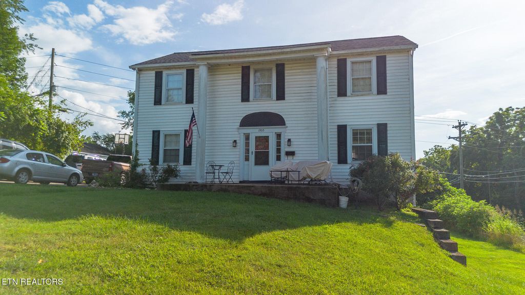 Photo of 1905 Walnut Ave Ave, Jefferson City, TN 37760 (MLS # 1310133)