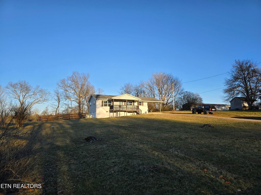 Photo of 261 Phillips Drive, Crossville, TN 38555 (MLS # 1288128)