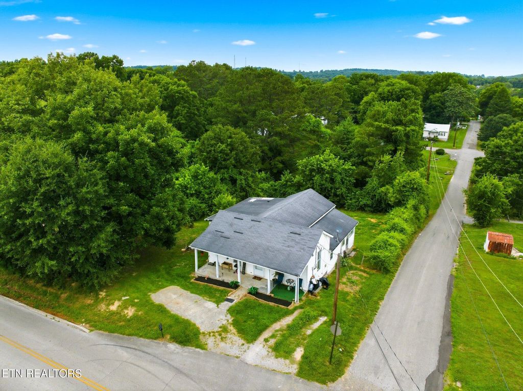 Photo of 1002 Mccaslin Ave #023G C 014.01, Sweetwater, TN 37874 (MLS # 1344582)