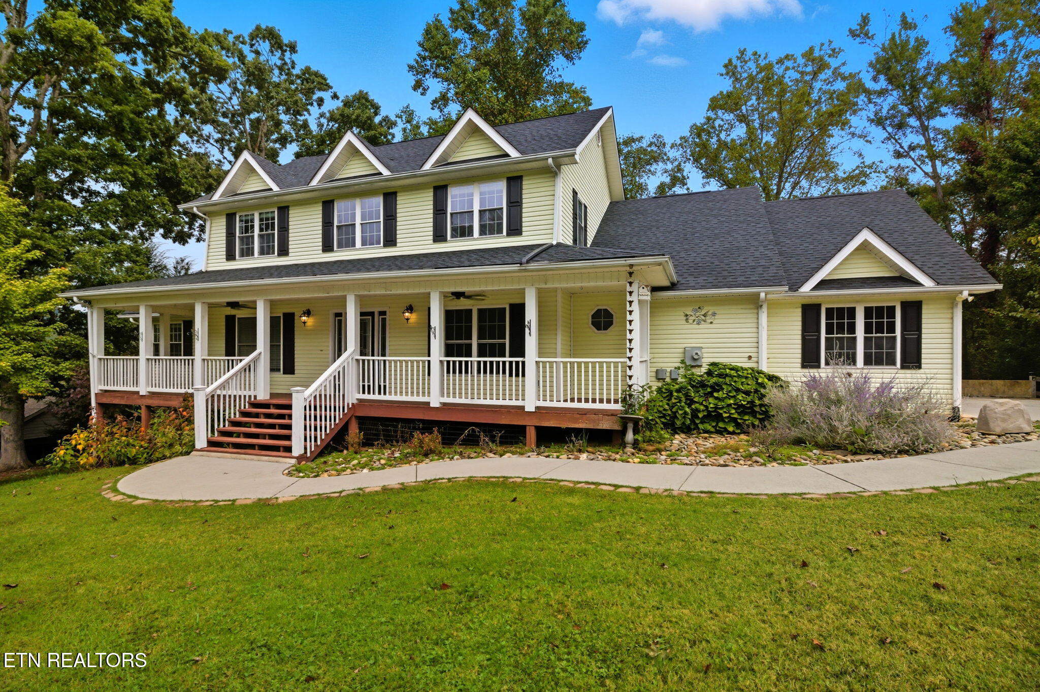 4040 Roundtop Drive