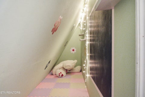Tiny photo for 115 Suddath Rd, Harriman, TN 37748 (MLS # 1359384)