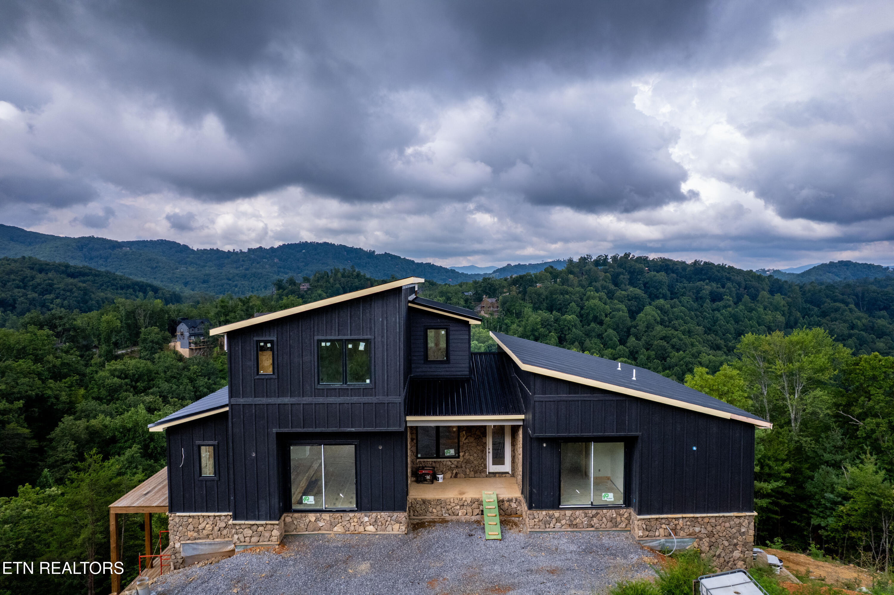 2845 Red Sky Drive