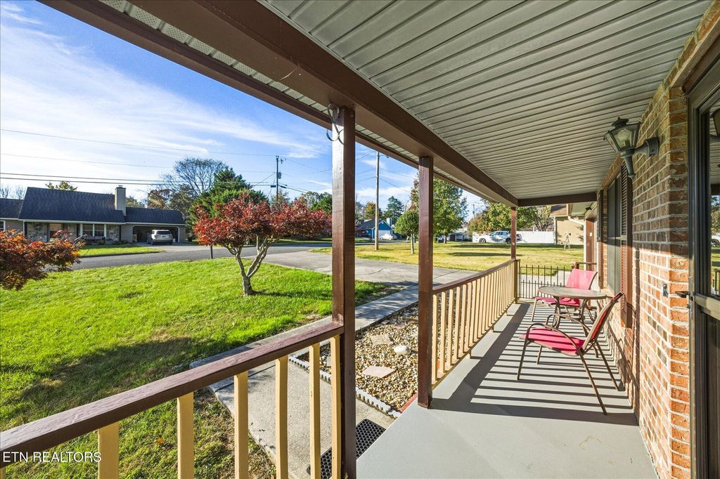 Photo of 6516 Foxhound Rd, Knoxville, TN 37918 (MLS # 1321323)