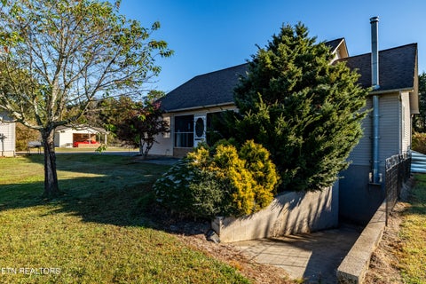 Tiny photo for 1165 Spring Rd, Madisonville, TN 37354 (MLS # 1359783)