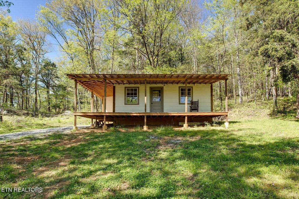 Photo of 219 Case Circle, Decatur, TN 37322 (MLS # 1298335)