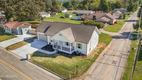 Tiny photo for 1011 Morris St, Sweetwater, TN 37874 (MLS # 1317787)