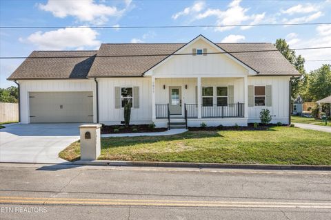 Photo of 1011 Morris St, Sweetwater, TN 37874 (MLS # 1317787)
