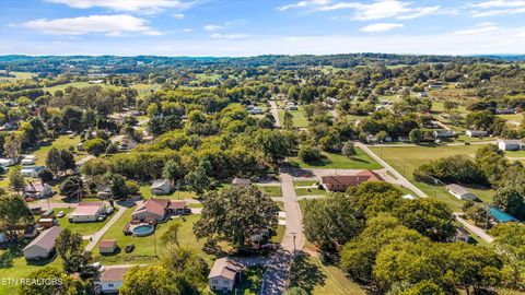 Tiny photo for 1011 Morris St, Sweetwater, TN 37874 (MLS # 1317787)