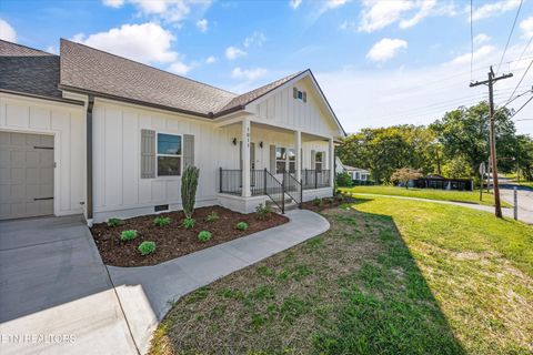 Tiny photo for 1011 Morris St, Sweetwater, TN 37874 (MLS # 1317787)