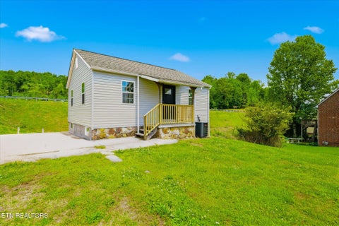 Tiny photo for 128 Motel Drive, Wartburg, TN 37887 (MLS # 1339339)
