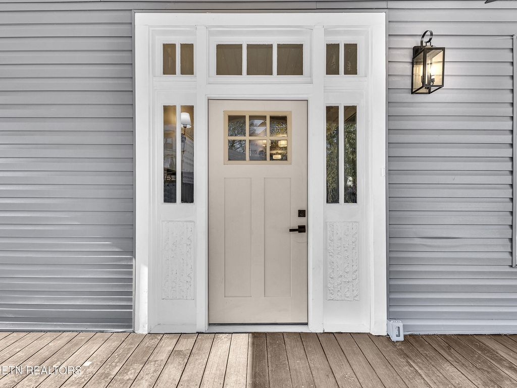 Photo of 2219 Lincoln St, Knoxville, TN 37920 (MLS # 1320912)