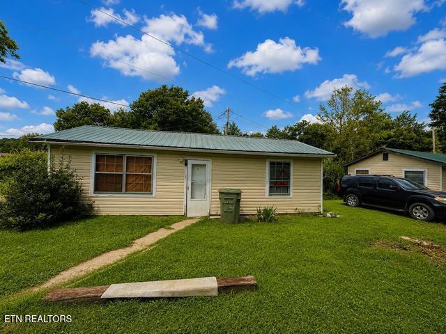 5551& 5611 River Road