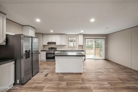 Tiny photo for 400 Park St, Athens, TN 37303 (MLS # 1334923)