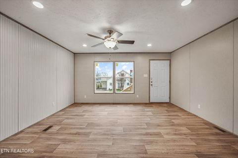 Tiny photo for 400 Park St, Athens, TN 37303 (MLS # 1334923)