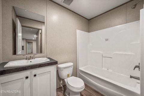 Tiny photo for 400 Park St, Athens, TN 37303 (MLS # 1334923)