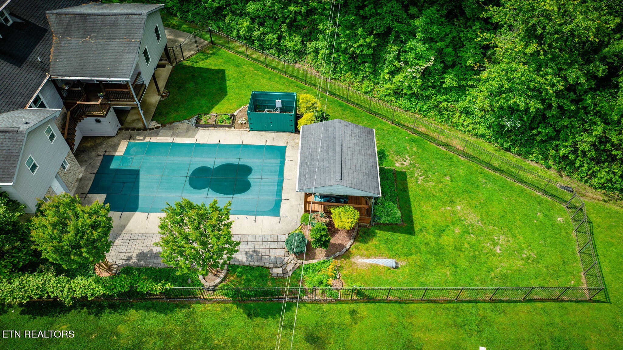 212 Old Castle Rd