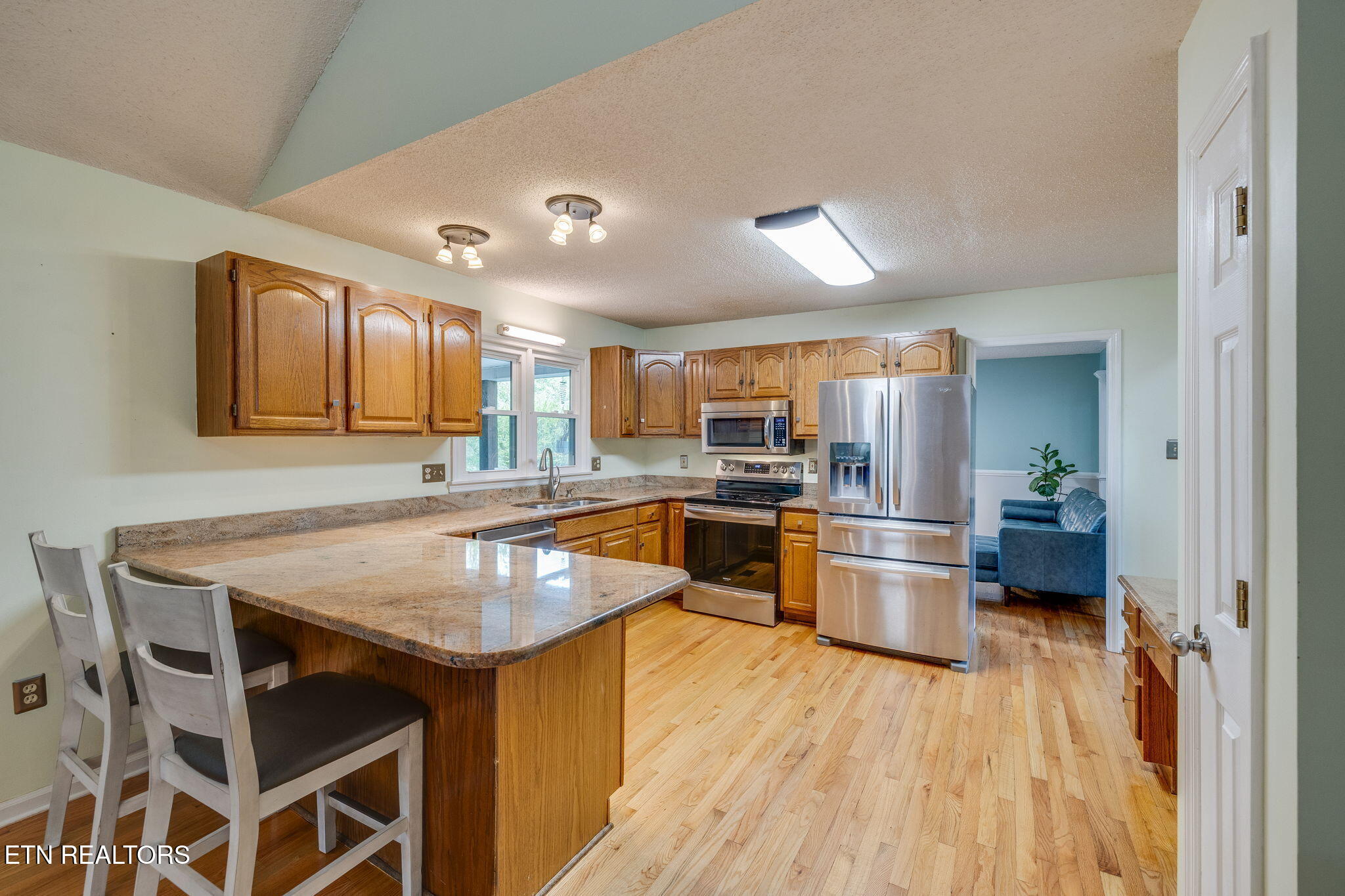 212 Old Castle Rd