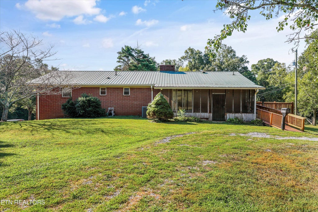 Photo of 985 Lane Drive, Friendsville, TN 37737 (MLS # 1354352)