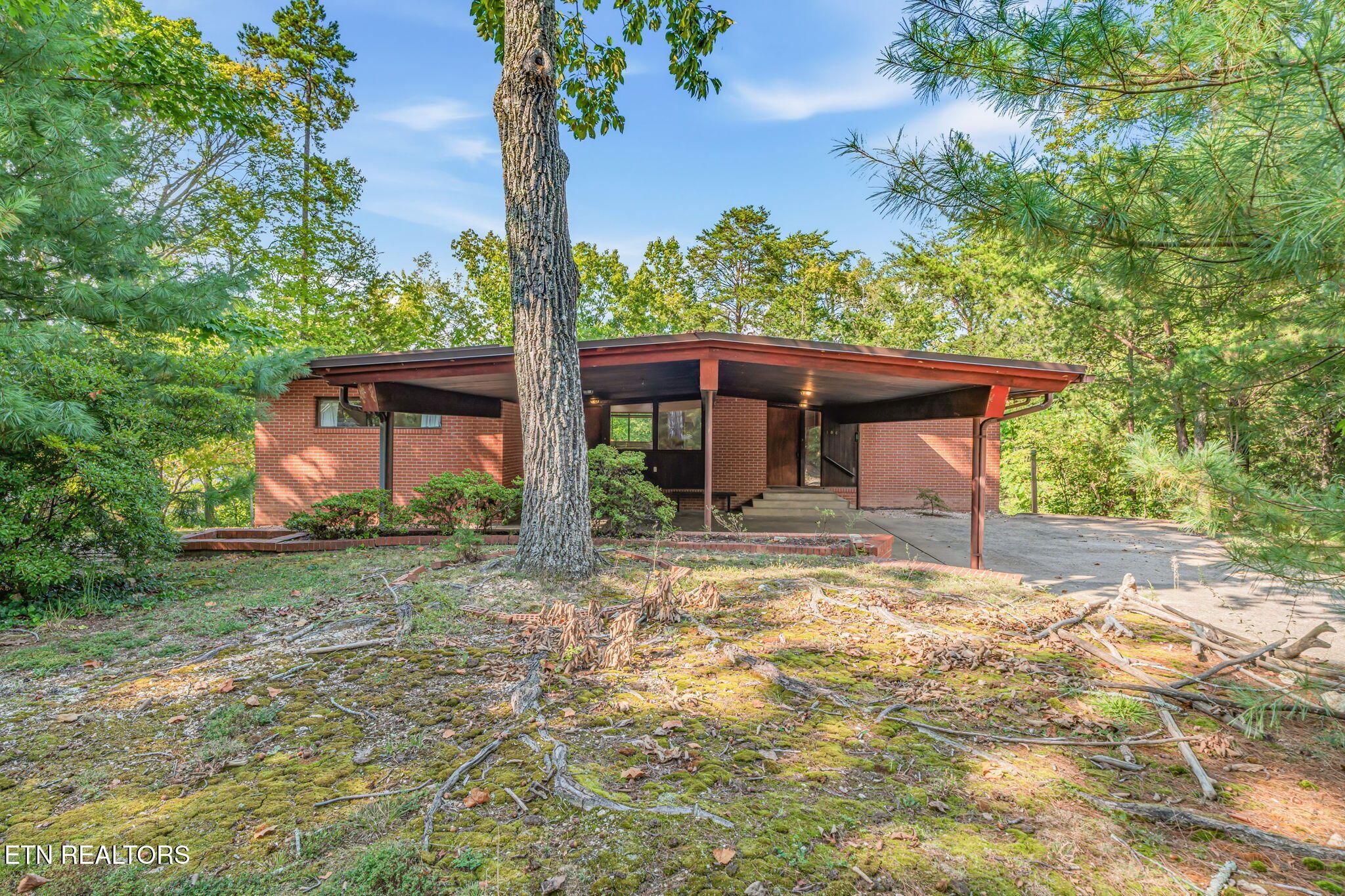 106 Elliott Circle