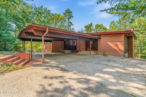 Photo of 106 Elliott Circle, Oak Ridge, TN 37830 (MLS # 1355311)