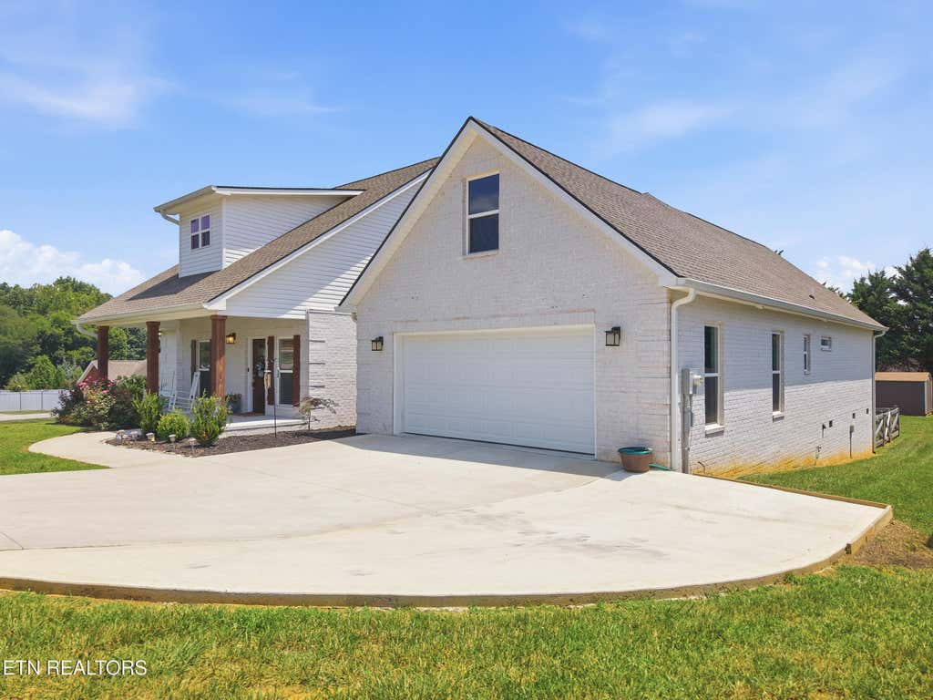 Photo of 1220 Houston Springs Rd, Greenback, TN 37742 (MLS # 1350875)