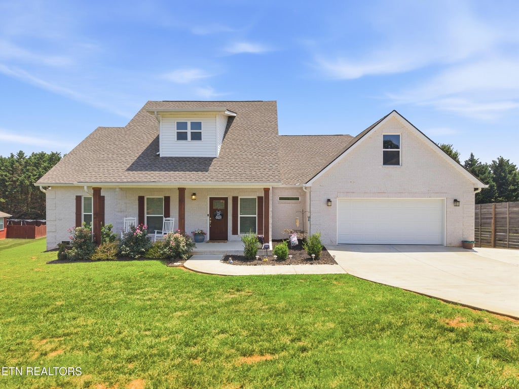 Photo of 1220 Houston Springs Rd, Greenback, TN 37742 (MLS # 1350875)