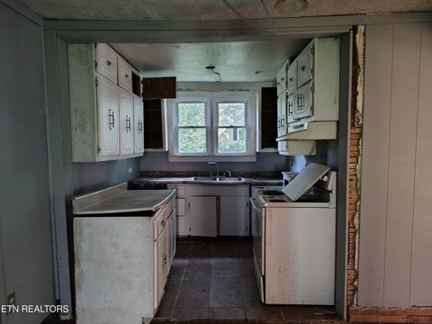Tiny photo for 401 E Farrell St, Niota, TN 37826 (MLS # 1356222)