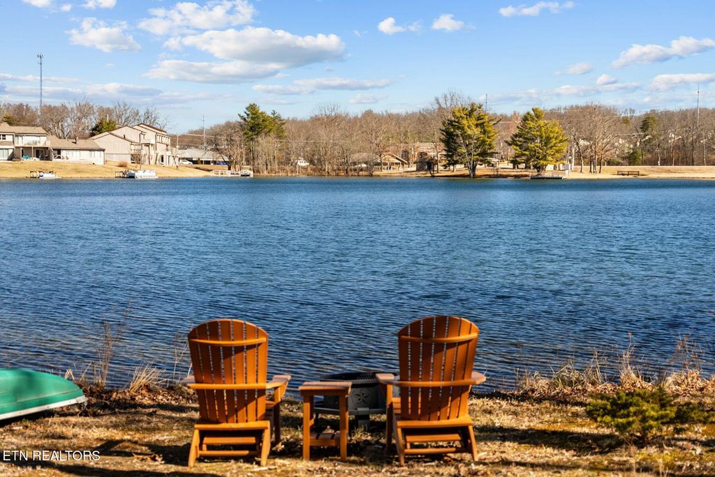 Photo of 345 Lake Catherine Circle, Crossville, TN 38558 (MLS # 1328211)