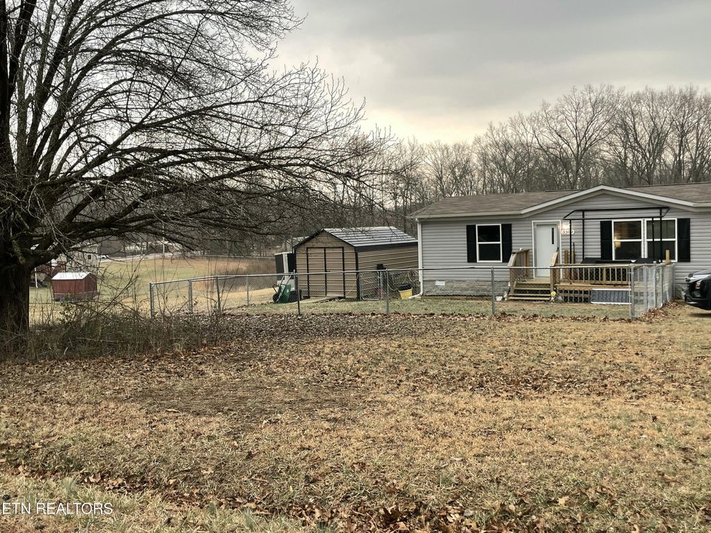Photo of 3309 Airport Rd, Rockwood, TN 37854 (MLS # 1328492)