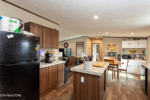 Tiny photo for 3309 Airport Rd, Rockwood, TN 37854 (MLS # 1328492)