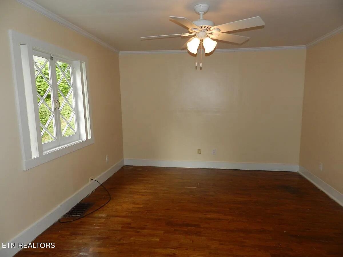 1412 Armstrong Ave