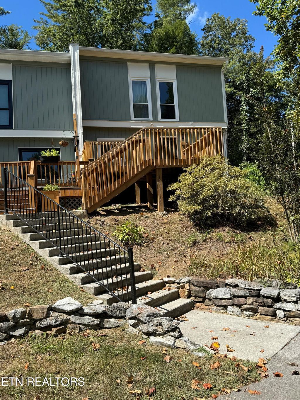 Photo of 815 Hunters Run Unit 1 Rd, Townsend, TN 37882 (MLS # 1305707)