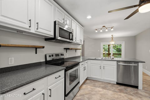 Tiny photo for 713 Jameswood Drive, Maryville, TN 37804 (MLS # 1359308)