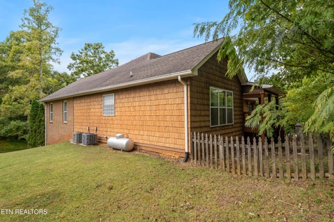 Tiny photo for 713 Jameswood Drive, Maryville, TN 37804 (MLS # 1359308)