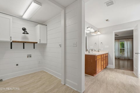 Tiny photo for 713 Jameswood Drive, Maryville, TN 37804 (MLS # 1359308)