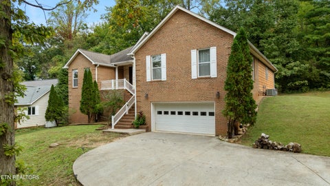 Tiny photo for 713 Jameswood Drive, Maryville, TN 37804 (MLS # 1359308)