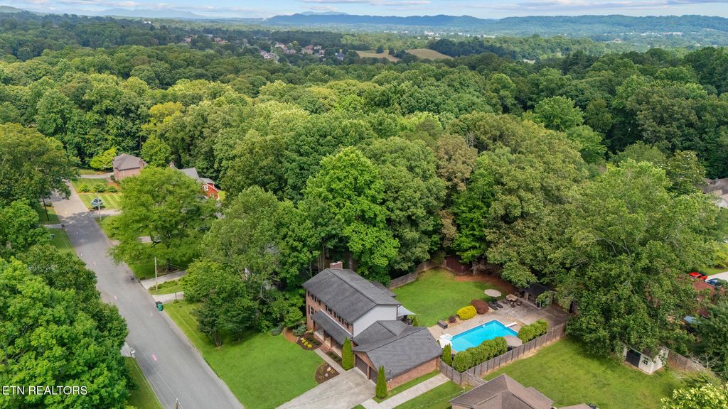 Photo of 7916 Ember Crest Tr, Knoxville, TN 37938 (MLS # 1333784)