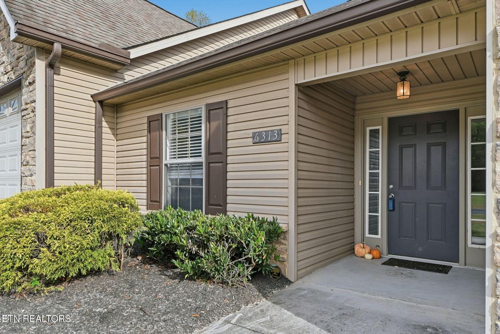 Photo of 6313 Macklin Bend Way, Powell, TN 37849 (MLS # 1319898)