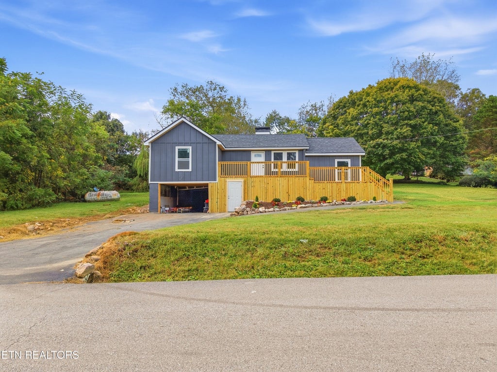 Photo of 4533 Wildwood Springs Rd, Maryville, TN 37804 (MLS # 1356792)