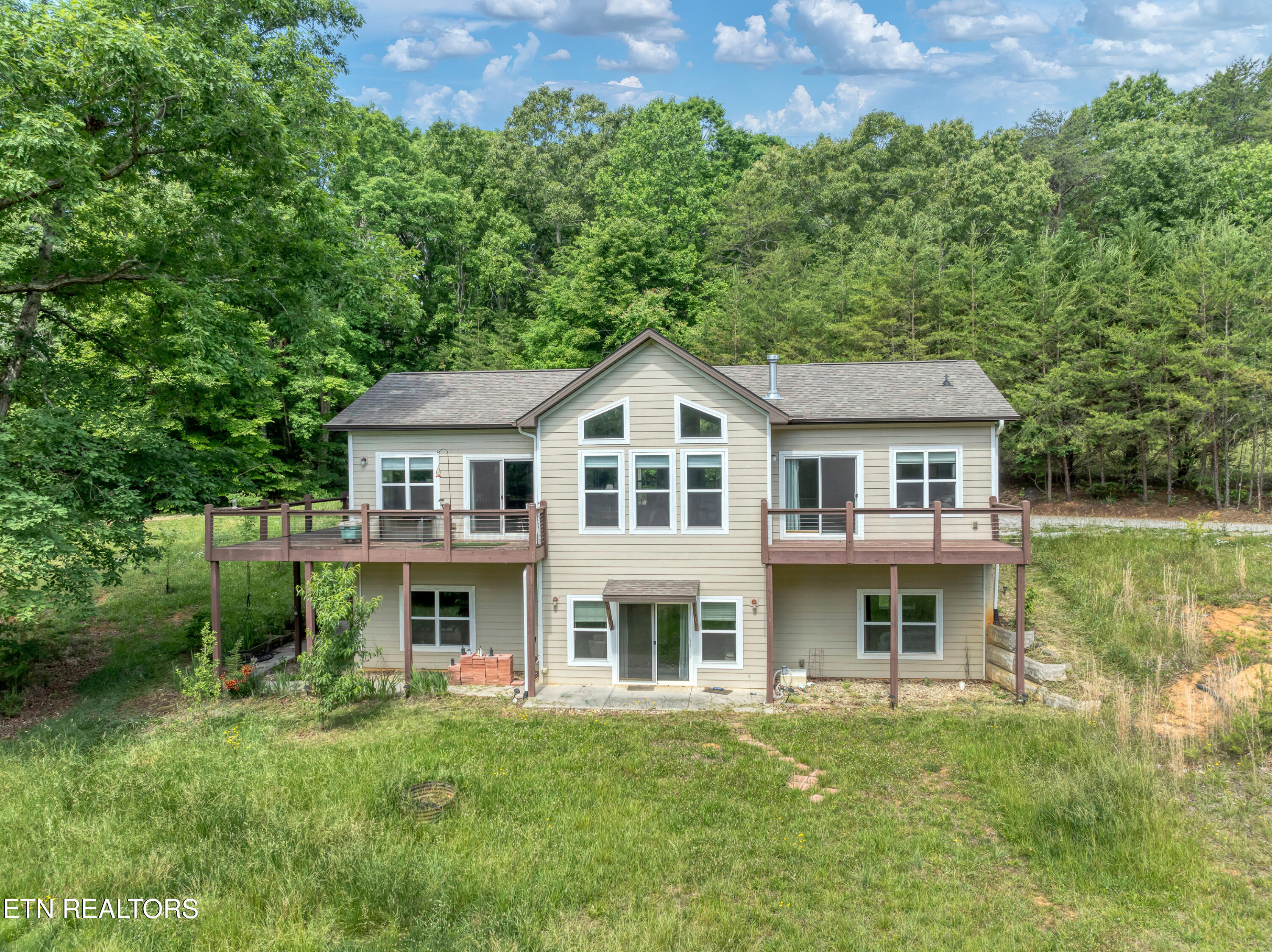 475 Short Bark Rd