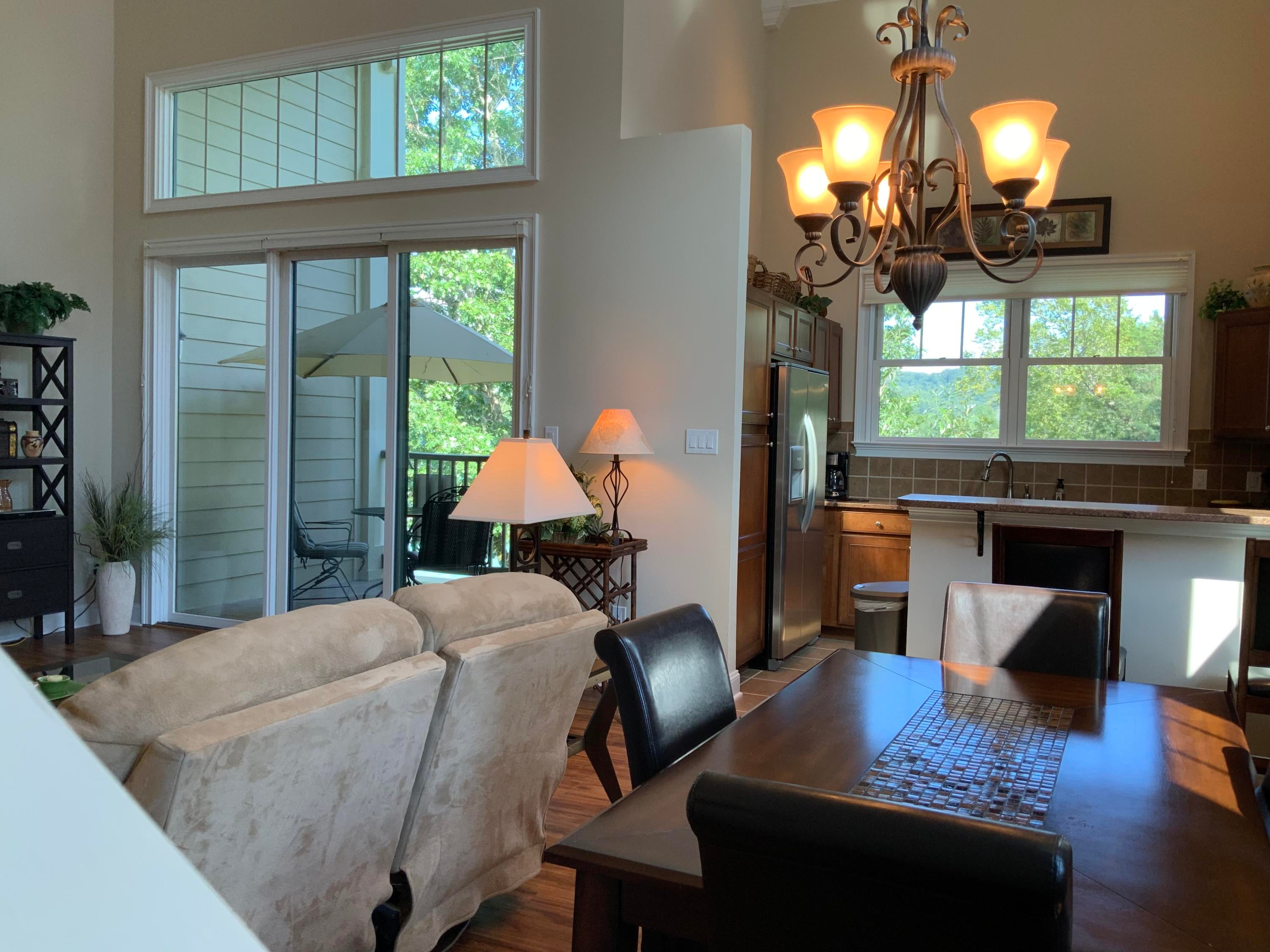 102 Waterside Circle 102