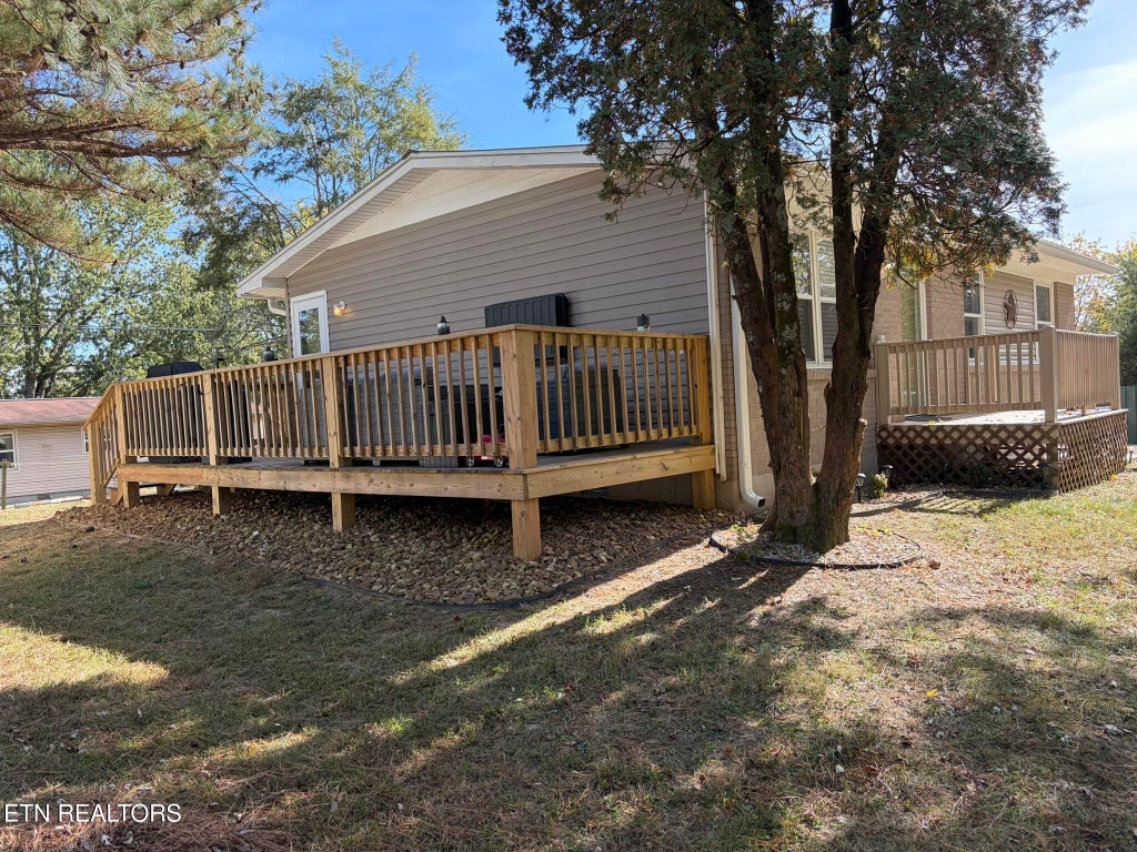 Photo of 506 Isaac St, Jamestown, TN 38556 (MLS # 1360557)