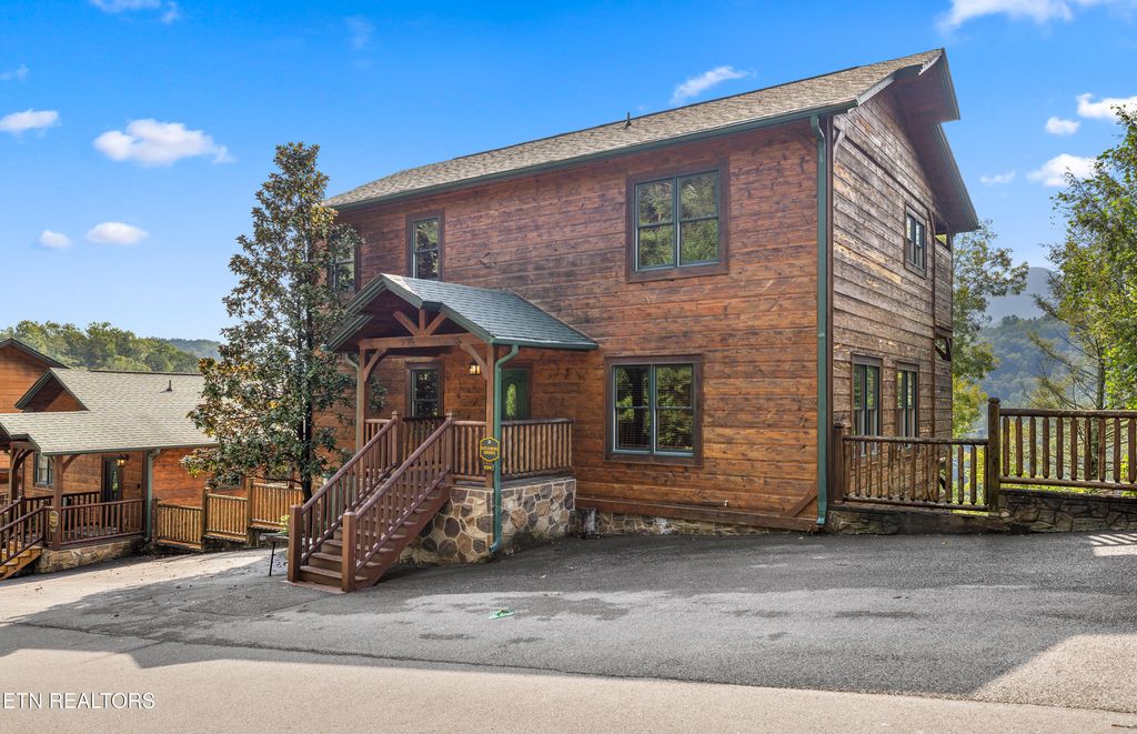 Photo of 820 Resort Way, Gatlinburg, TN 37738 (MLS # 1314736)