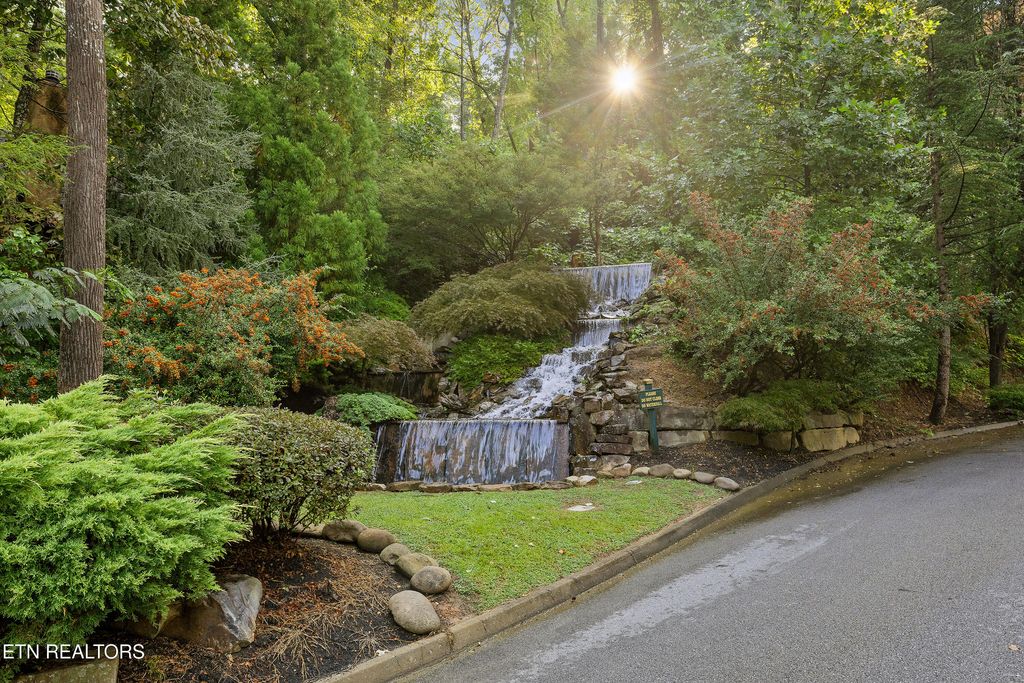 Photo of 820 Resort Way, Gatlinburg, TN 37738 (MLS # 1314736)