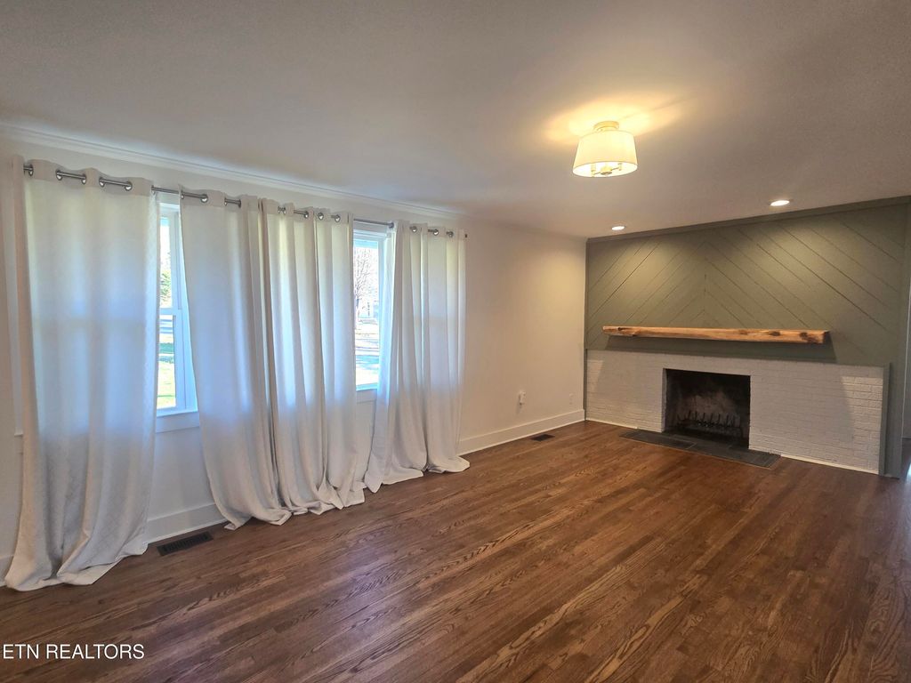 Photo of 4615 W Sunset Rd, Knoxville, TN 37914 (MLS # 1336452)