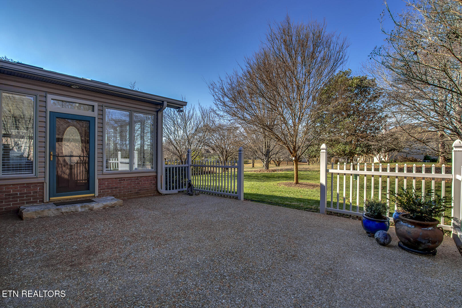 Loudon, Tennessee 37774, United States, 4 Bedrooms Bedrooms, ,4 BathroomsBathrooms,Residential,Active,254685