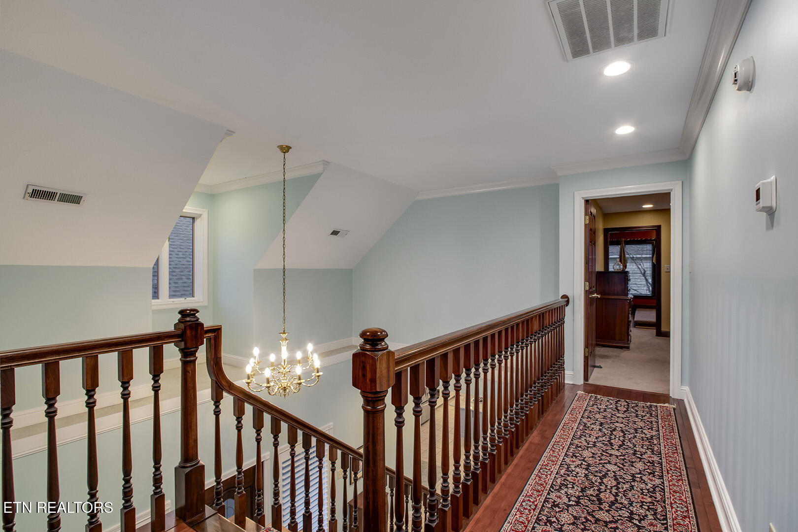 Loudon, Tennessee 37774, United States, 4 Bedrooms Bedrooms, ,4 BathroomsBathrooms,Residential,Active,254685