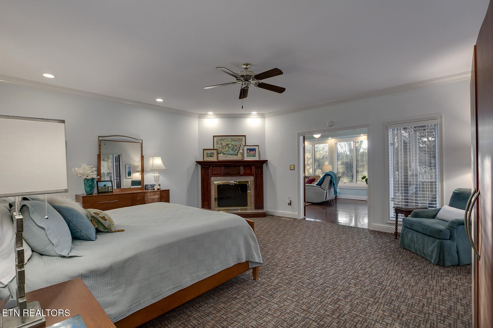 Loudon, Tennessee 37774, United States, 4 Bedrooms Bedrooms, ,4 BathroomsBathrooms,Residential,Active,254685