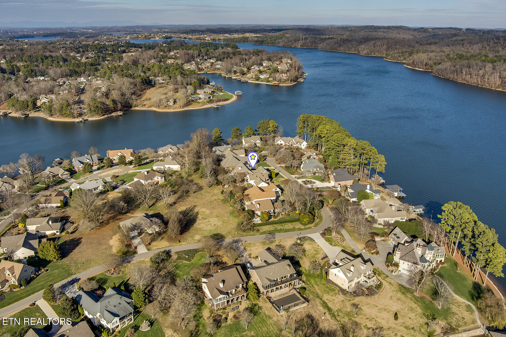 Loudon, Tennessee 37774, United States, 4 Bedrooms Bedrooms, ,4 BathroomsBathrooms,Residential,Active,254685