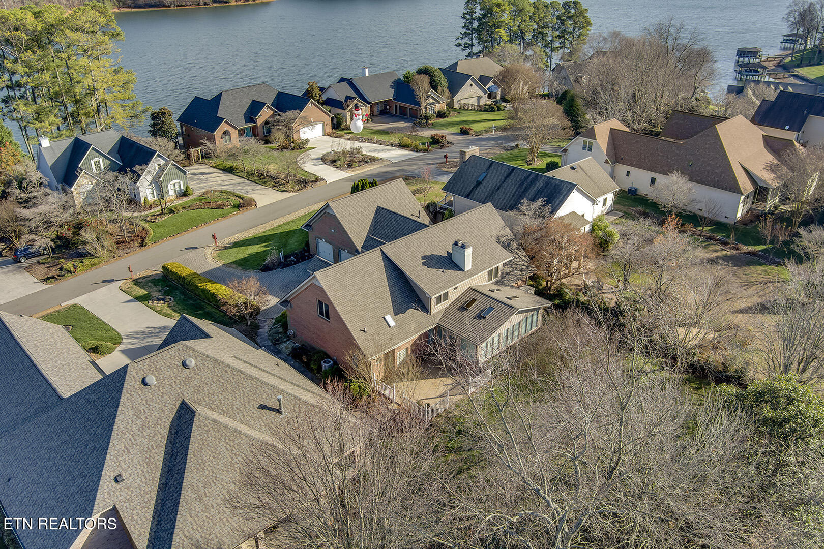 Loudon, Tennessee 37774, United States, 4 Bedrooms Bedrooms, ,4 BathroomsBathrooms,Residential,Active,254685